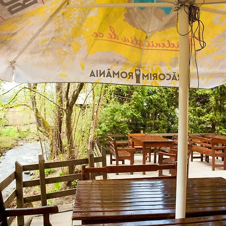 Guest house Pensiunea Restaurant Vandor